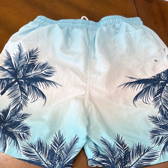 Tropical Breeze Men's Swim Trunks - Picture 2 of 3